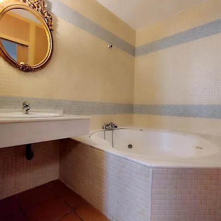 Apartmán Arttyfal Con Wifi Y Parking By Surynieve